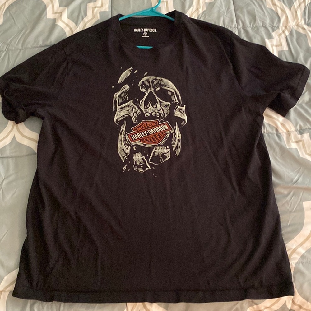 Harley Davidson XL shirt